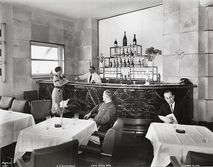 001-Cabin Class, Cafe Grille Bar